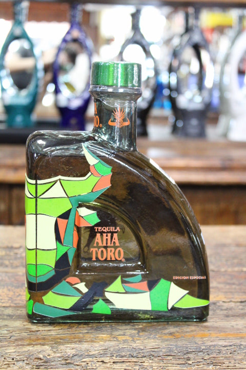 Tequila Aha Toro Edición Especial Añejo 750 ML