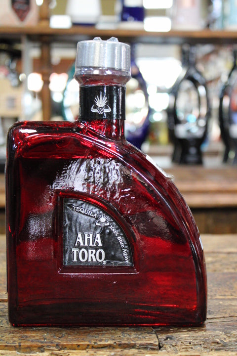 Tequila Aha Toro Artequila Añejo 750 ML